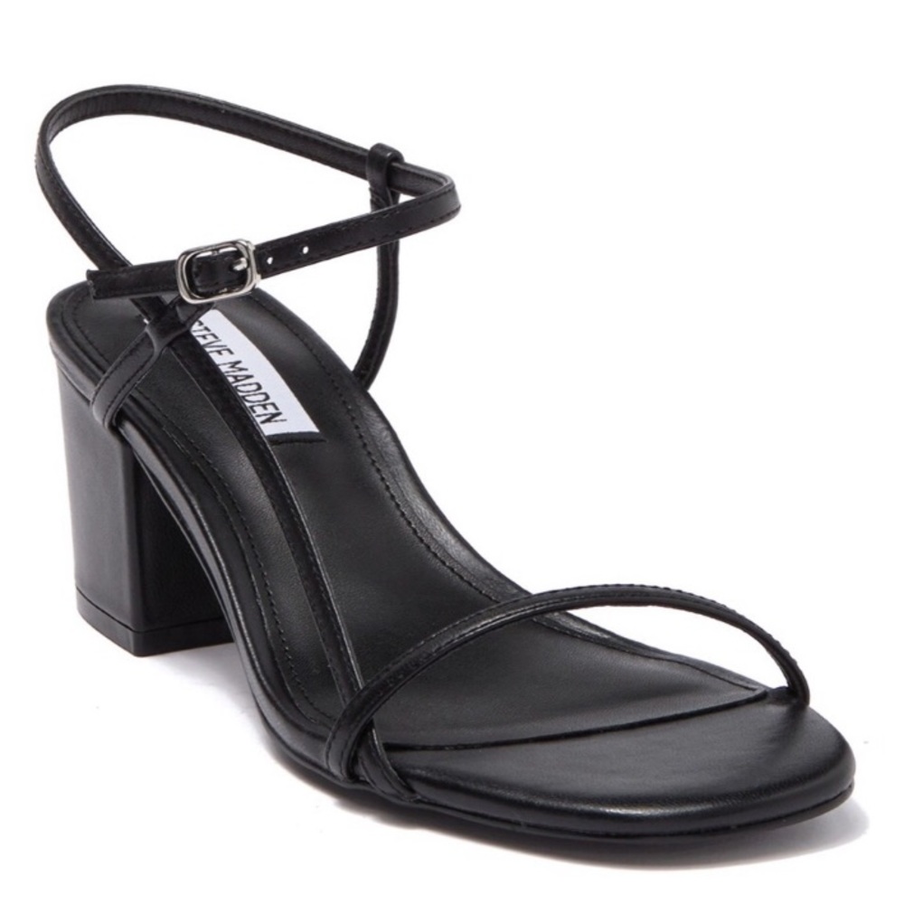 NWOT STEVE MADDEN Strap Heels